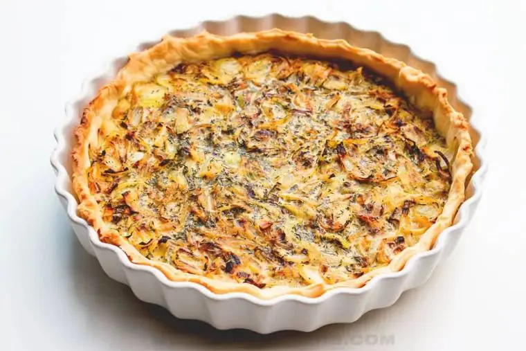 https://www.cushyspa.com/wp-content/uploads/2020/07/4-French-Onion-Tart-Recipe.jpg.webp